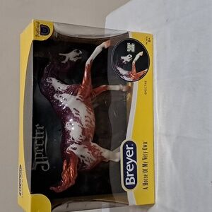 Breyer Spectre Halloween Traditional Model  #1876 Glows In The Dark